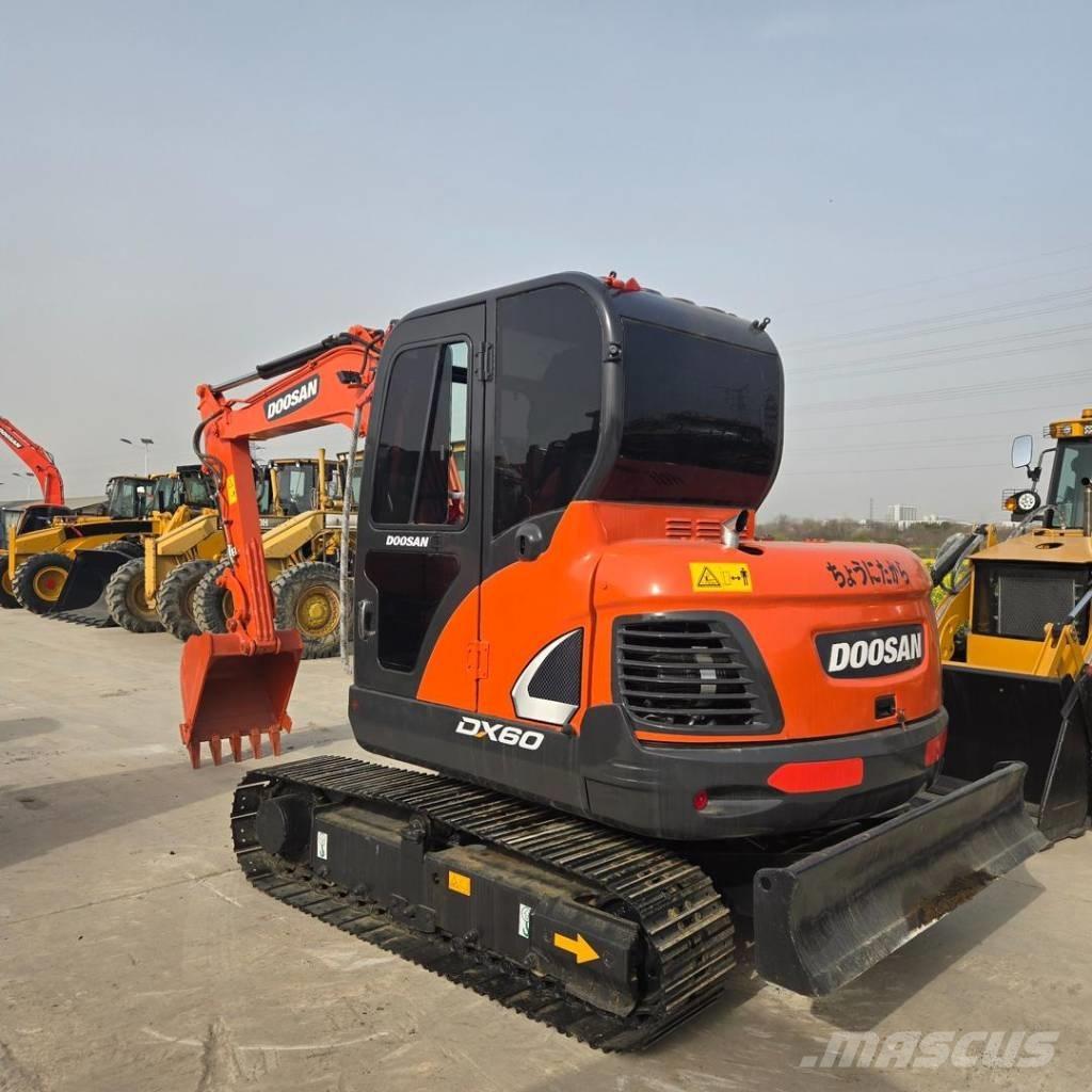 Doosan DX 60 Mini Escavadoras <7t