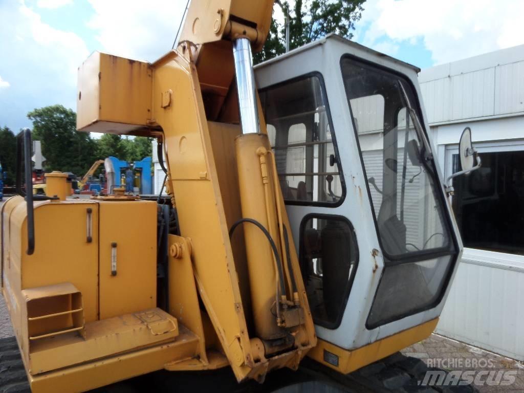 Hitachi EX 60 Gruas de rastos
