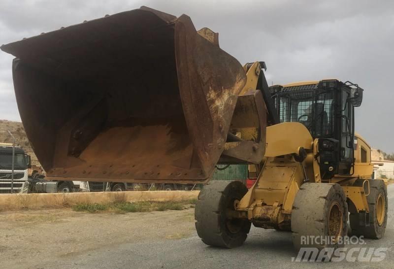CAT 926M Pás carregadoras de rodas