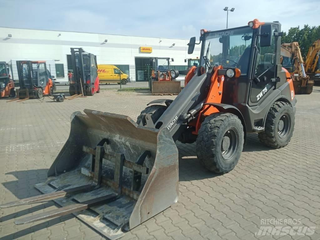 Hitachi ZW 75 Pás carregadoras de rodas