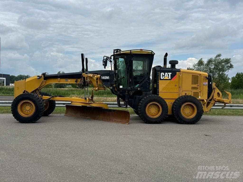 CAT 140M2 Motoniveladoras