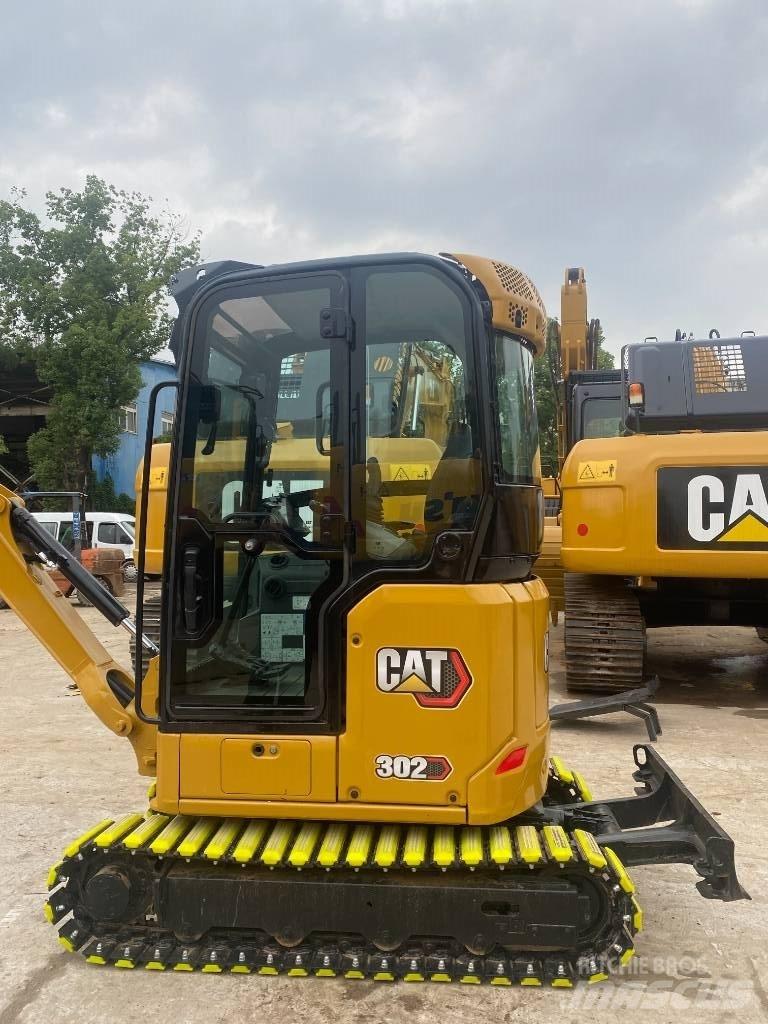 CAT 302 Mini Escavadoras <7t