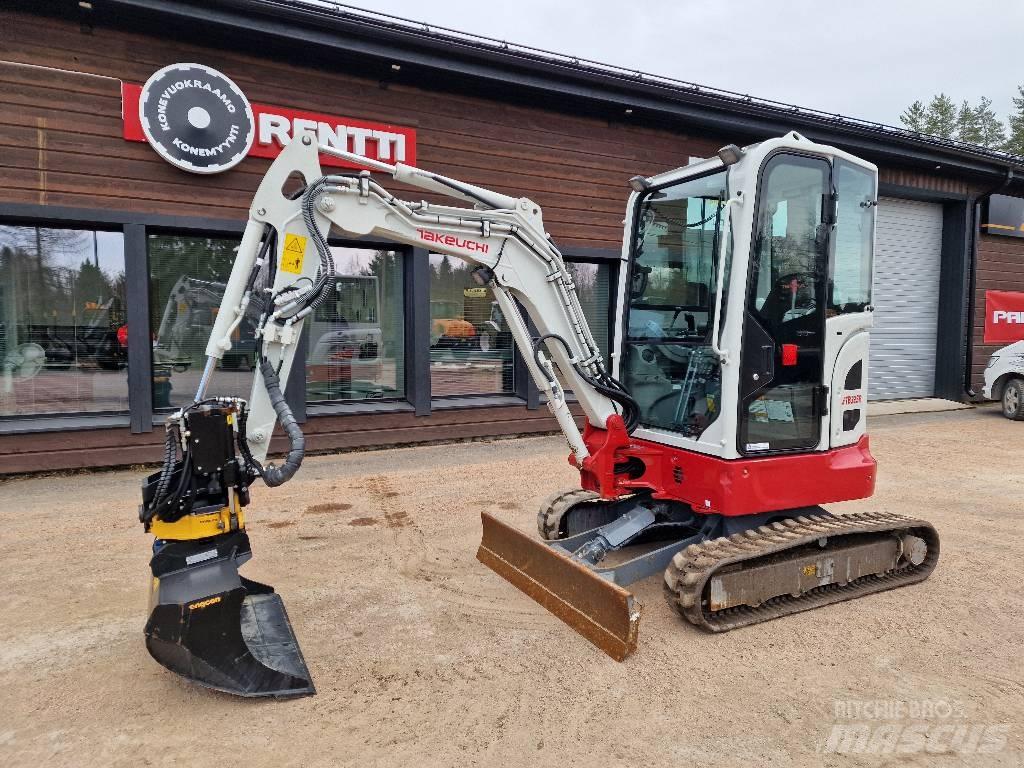 Takeuchi TB 325 R Mini Escavadoras <7t