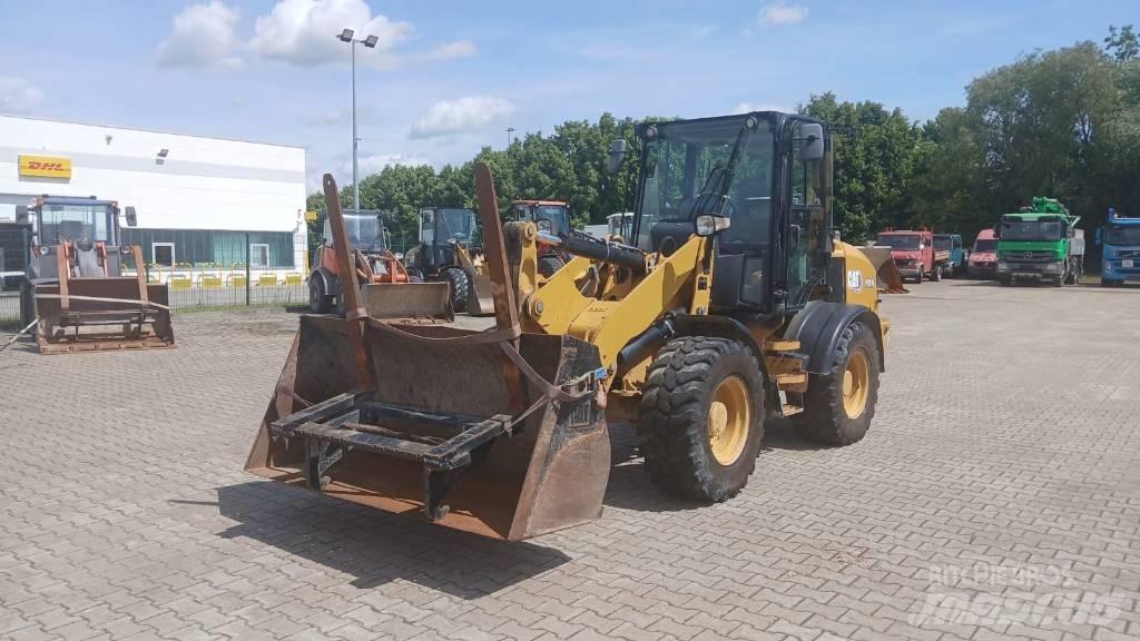 CAT 908 M Pás carregadoras de rodas