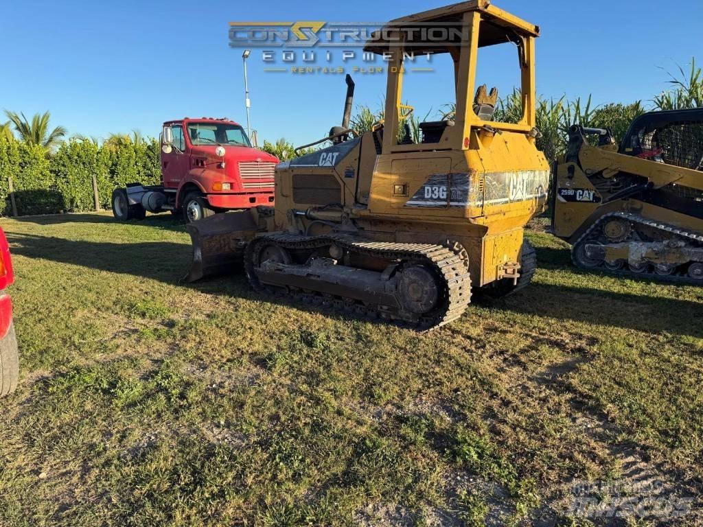 CAT D 3 G LGP Dozers - Tratores rastos