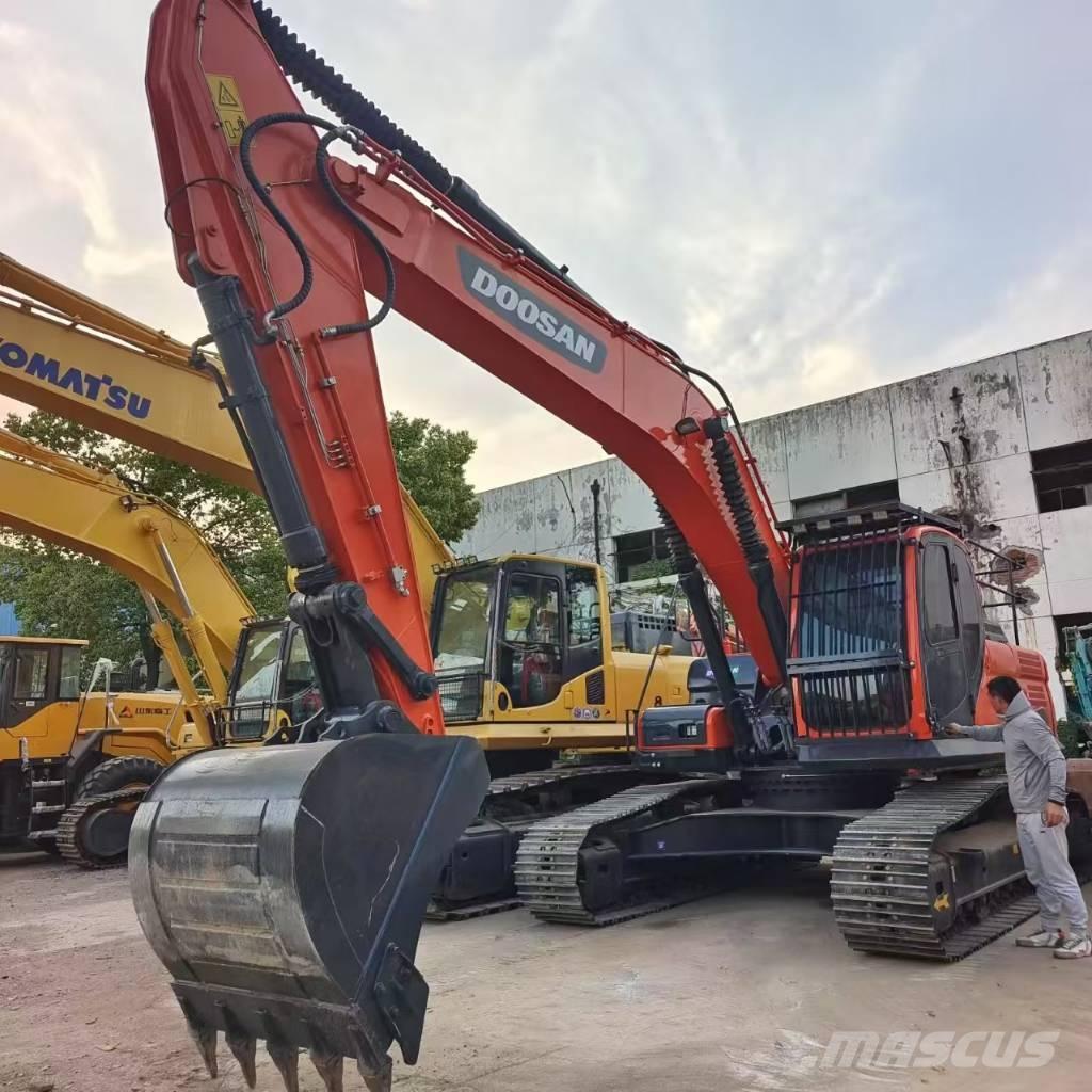 Doosan DX 300 LC Escavadoras de rastos