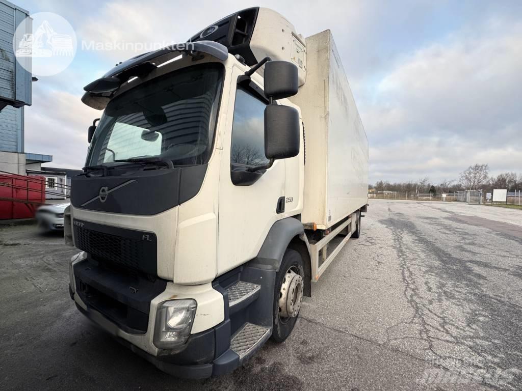 Volvo FL 250 Camiões caixa temperatura controlada