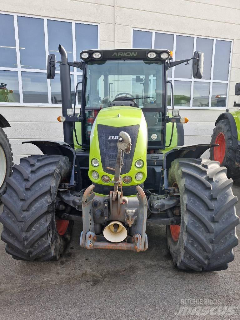 CLAAS Arion 640 Tratores Agrícolas usados