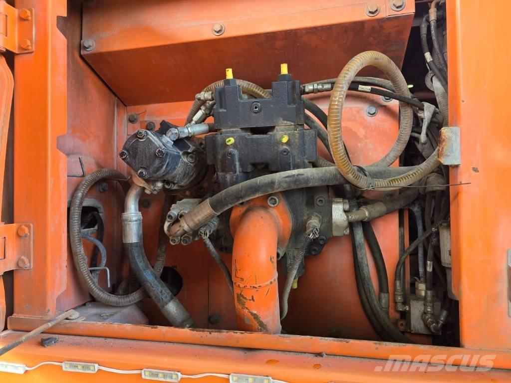 Doosan DX 210 W Escavadoras de rodas