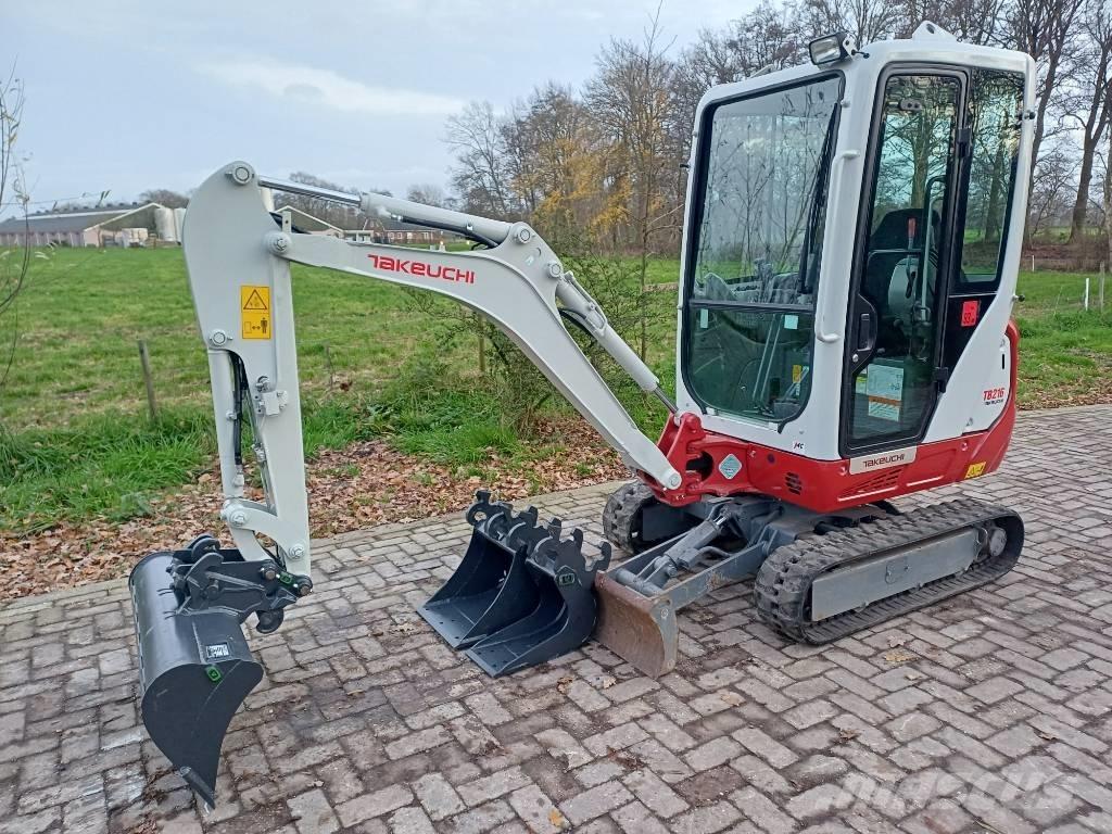 Takeuchi TB 216 Mini Escavadoras <7t
