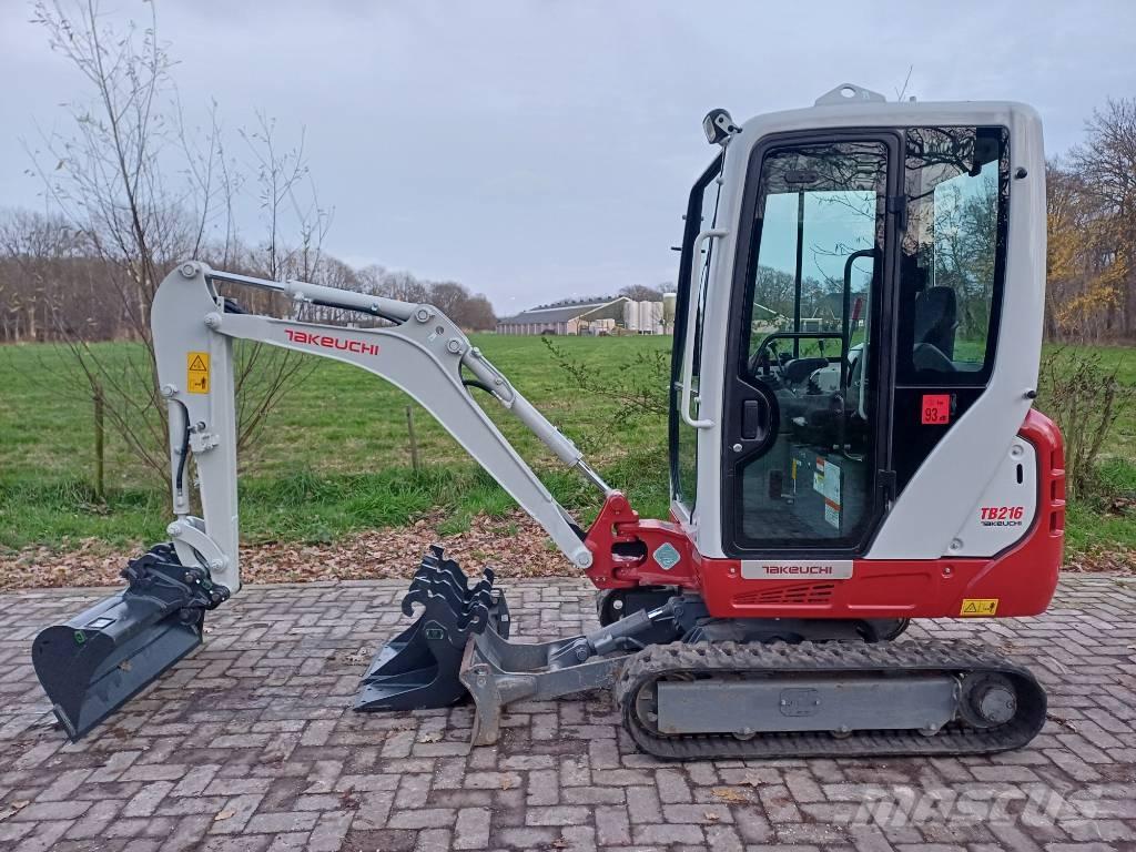 Takeuchi TB 216 Mini Escavadoras <7t