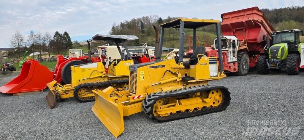 Komatsu D 21 P-8 Dozers - Tratores rastos
