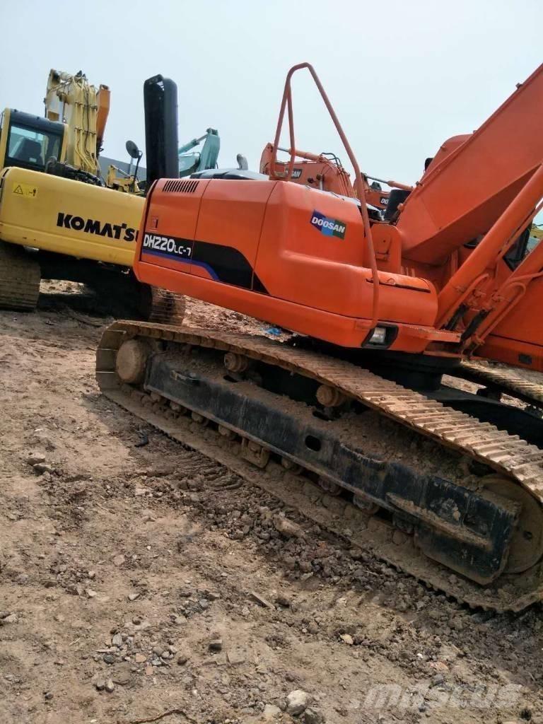 Doosan 225 Escavadoras de rastos