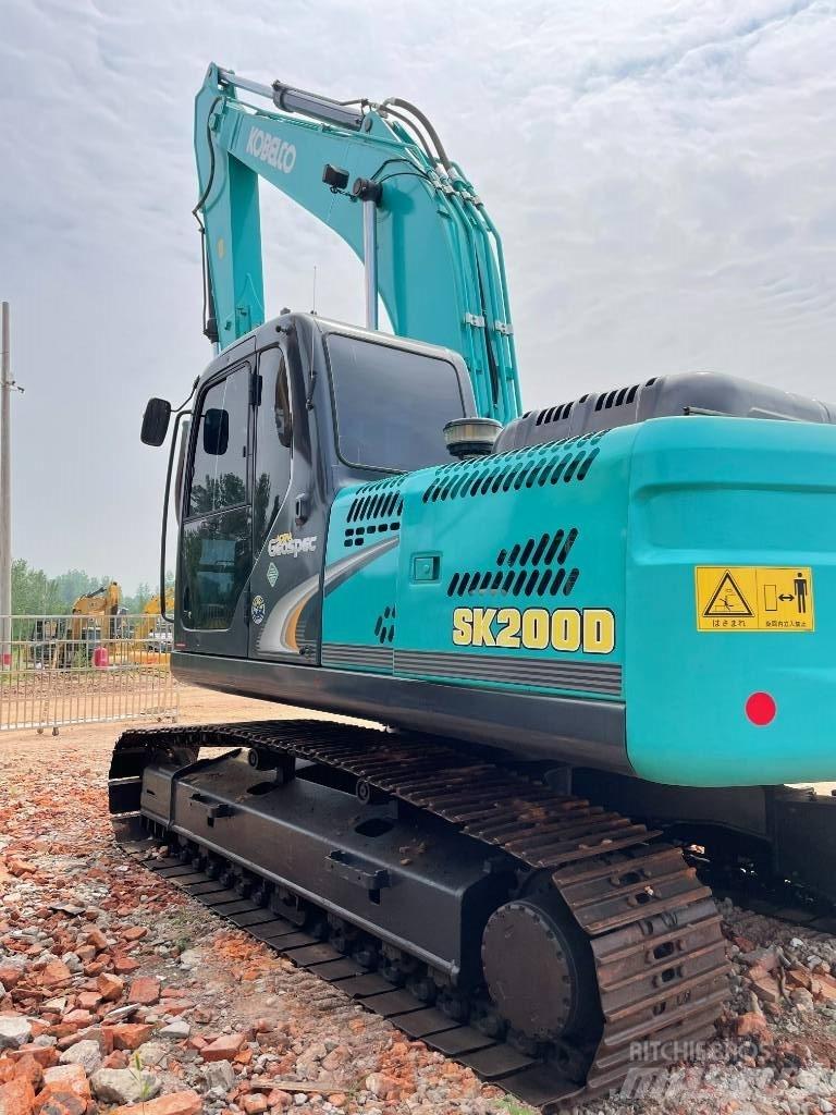 Kobelco 200 Escavadoras de rastos