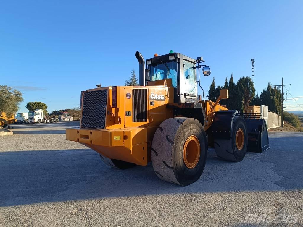 CASE 821C XR Pás carregadoras de rodas