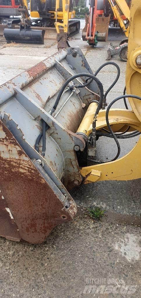 CAT 906M Pás carregadoras de rodas