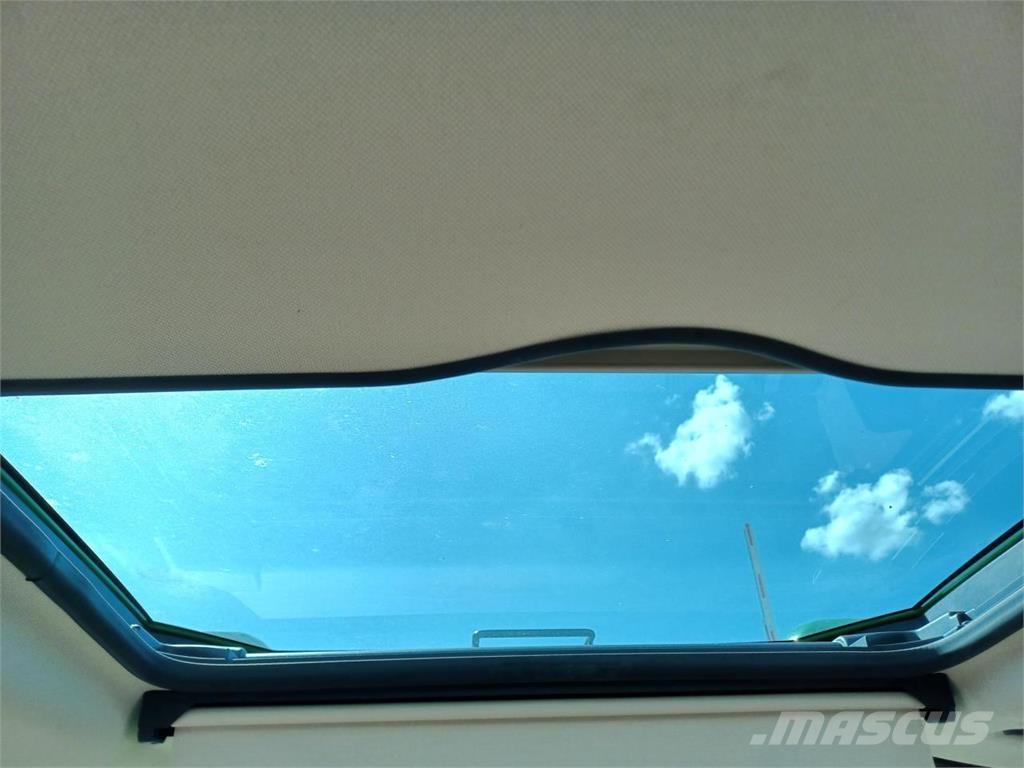 John Deere 6100M Tratores Agrícolas usados