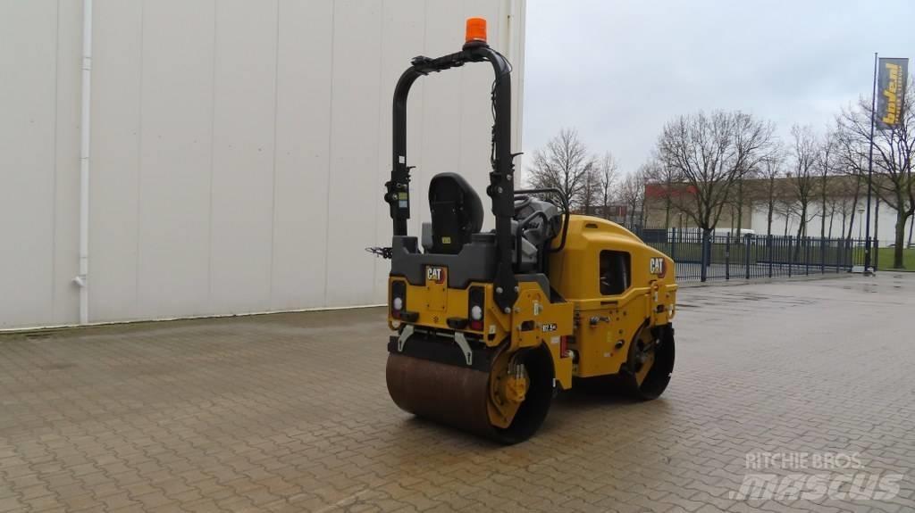 CAT CB2.5 GC Cilindros Compactadores tandem