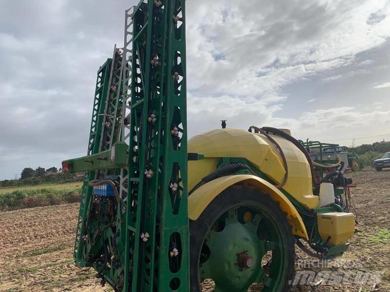 Pacific 3000 lts Pulverizadores rebocados