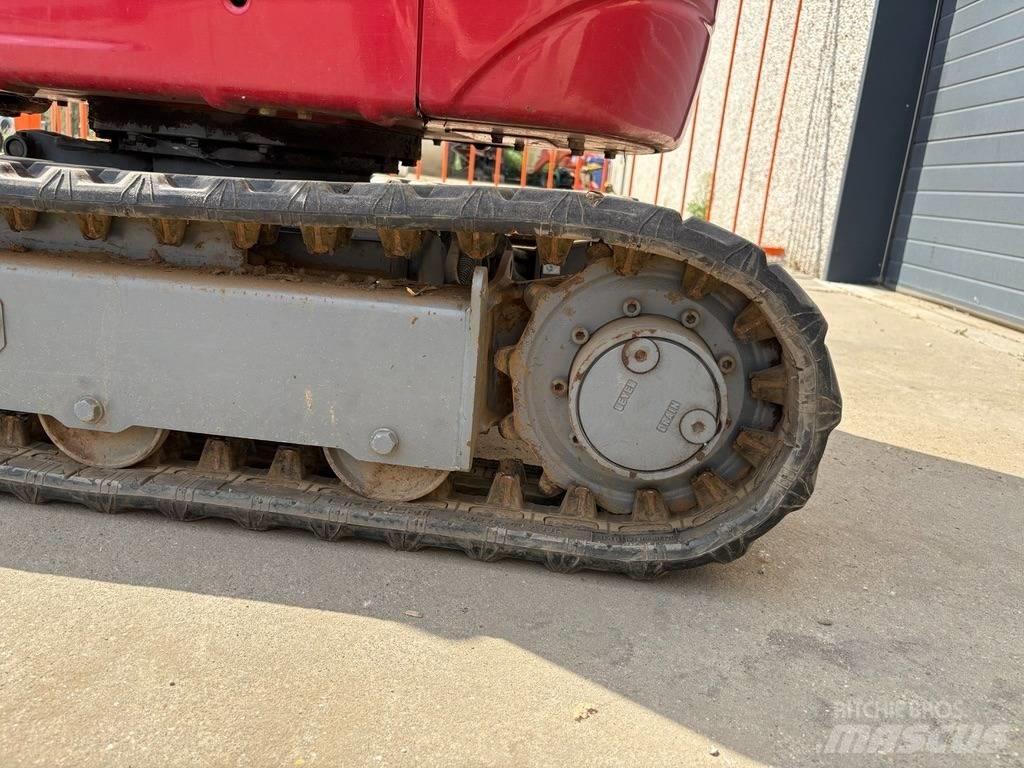 Takeuchi TB 210 R Mini Escavadoras <7t