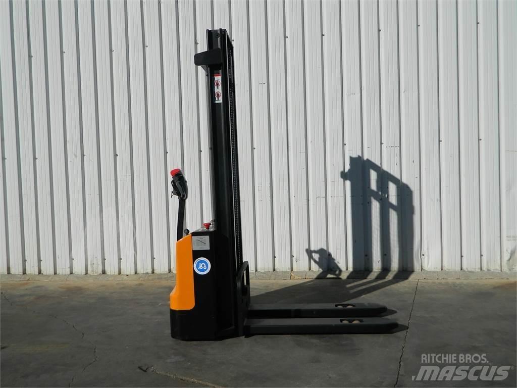  ES15 15ES 2S350 Empilhador para operador externo