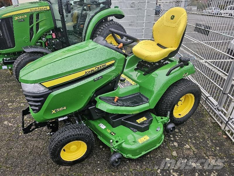 John Deere X584 Gadanheiras