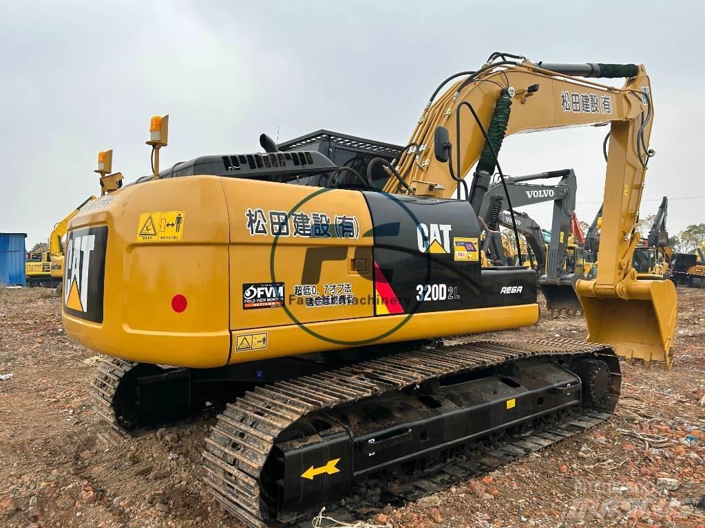 CAT 320 D2L Escavadoras de rastos