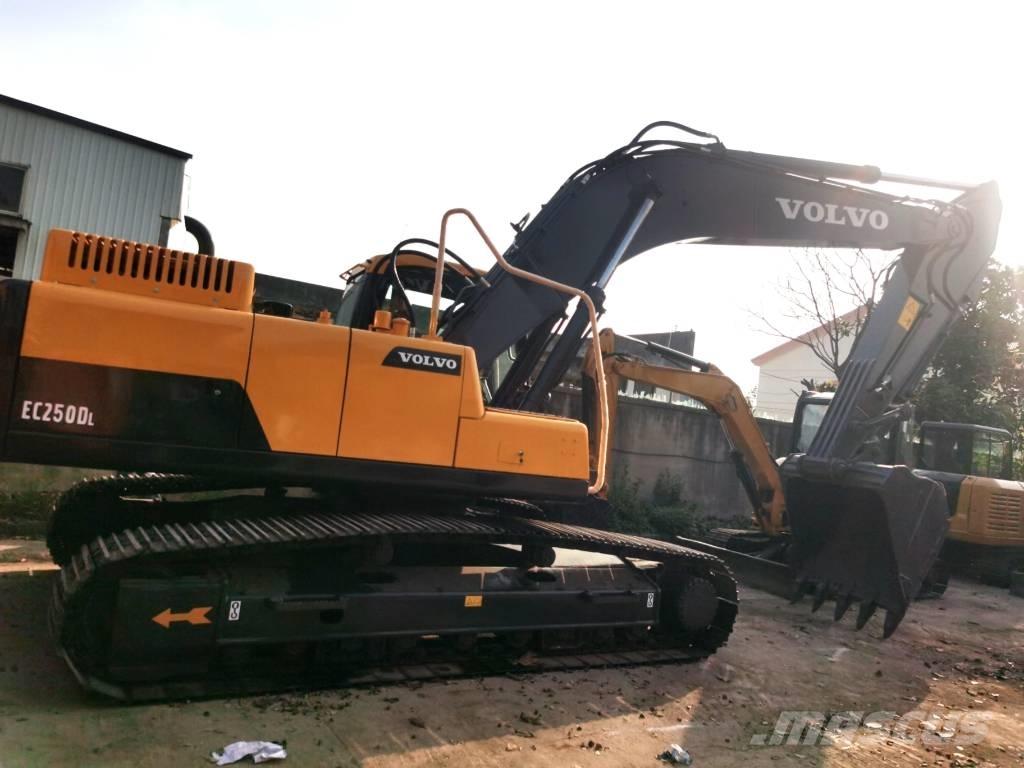 Volvo EC 250 D L Escavadoras de rastos