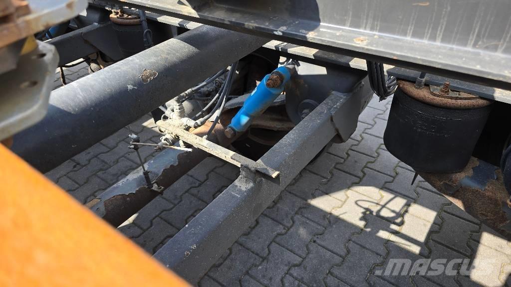  Tailerbygg TOM-42 Camiões de transporte de troncos