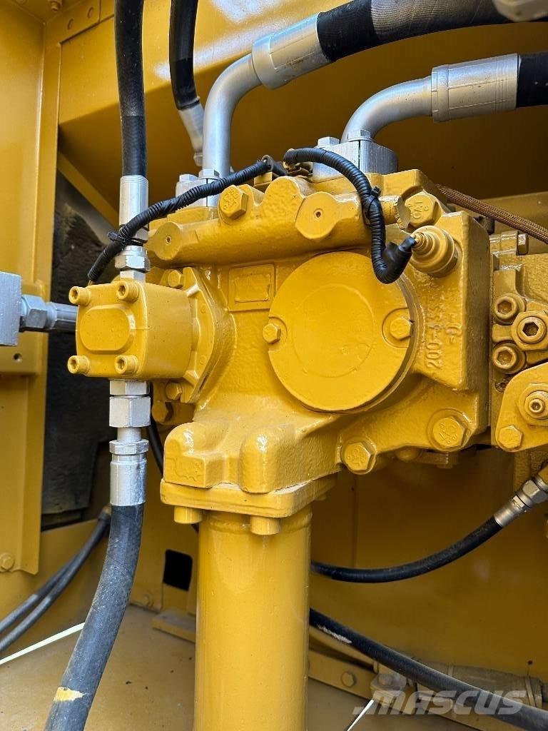 CAT 330D Escavadoras de rastos