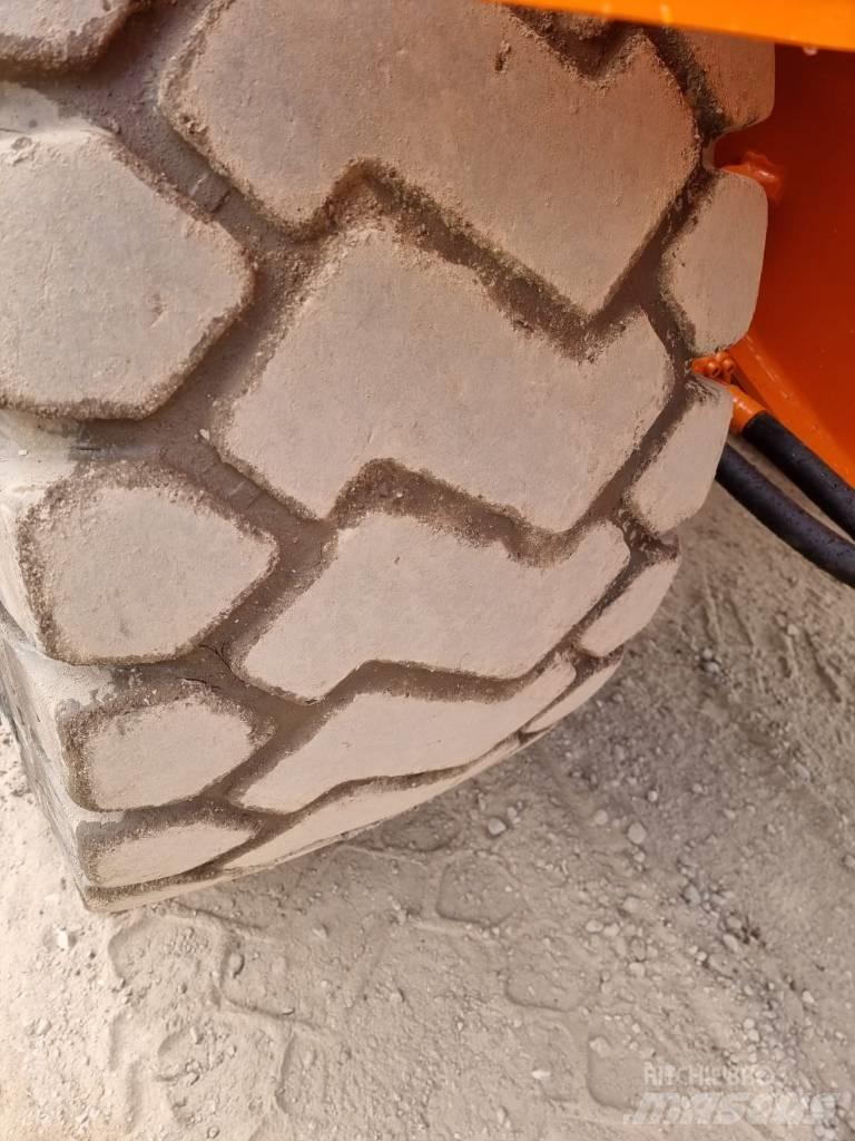 Doosan DL 300-3 Pás carregadoras de rodas