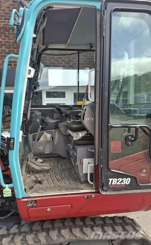 Takeuchi TB230 Mini Escavadoras <7t