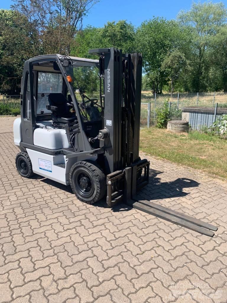 Nissan Y1D2A25Q Empilhadores Diesel