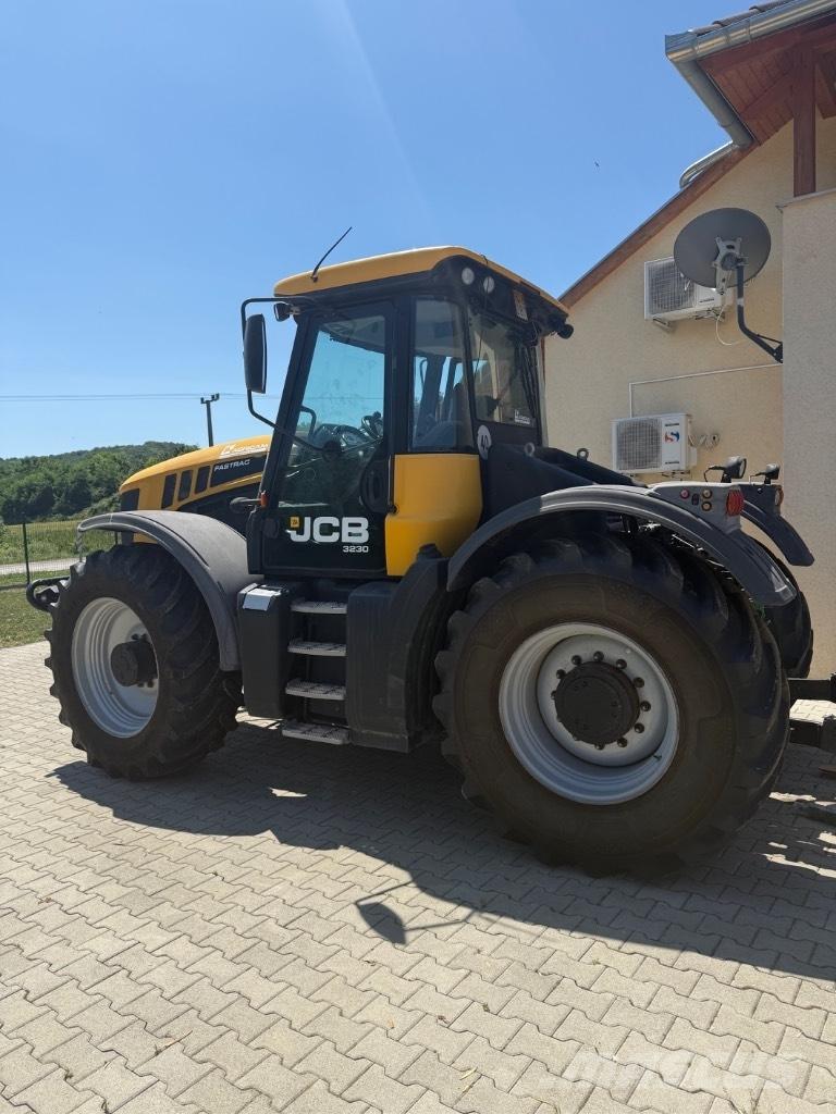 JCB JCB Fastrack3230 Tratores Agrícolas usados