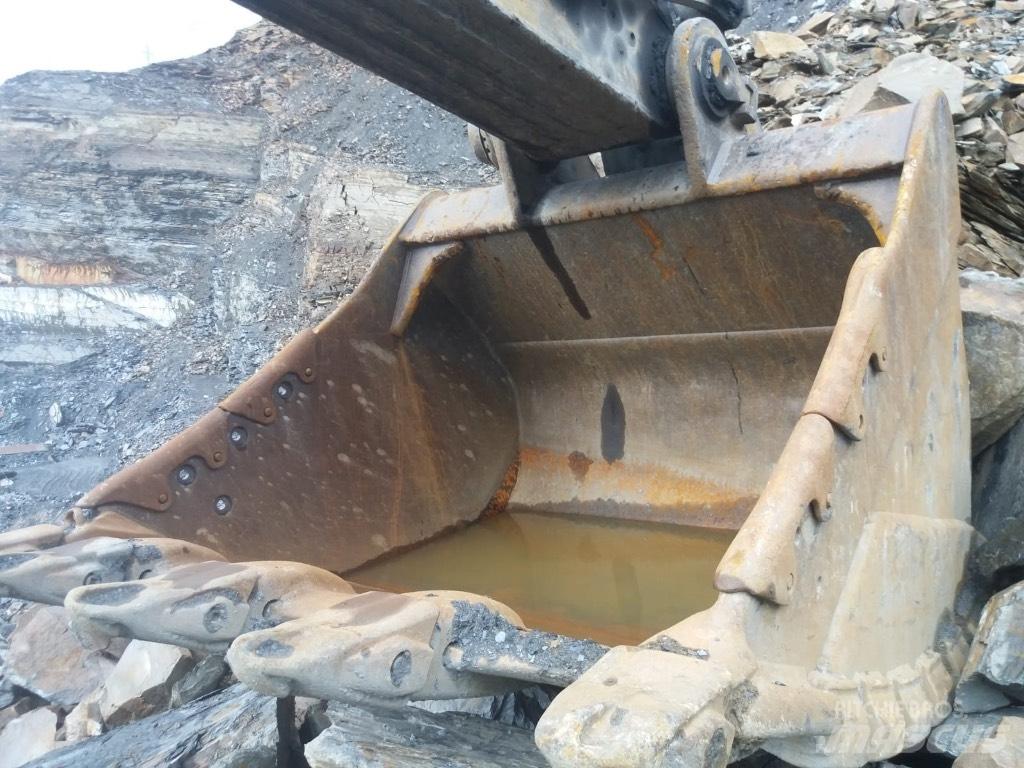 CAT 352 F Escavadoras de rastos