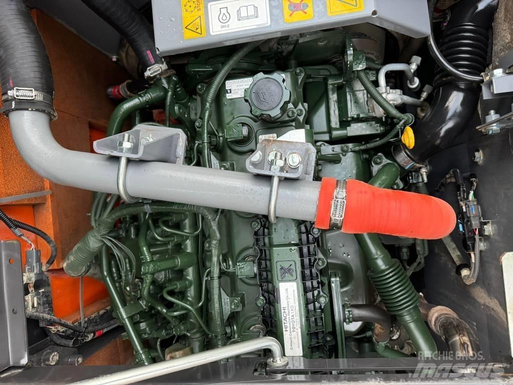 Hitachi ZX 130-7 Escavadoras de rastos