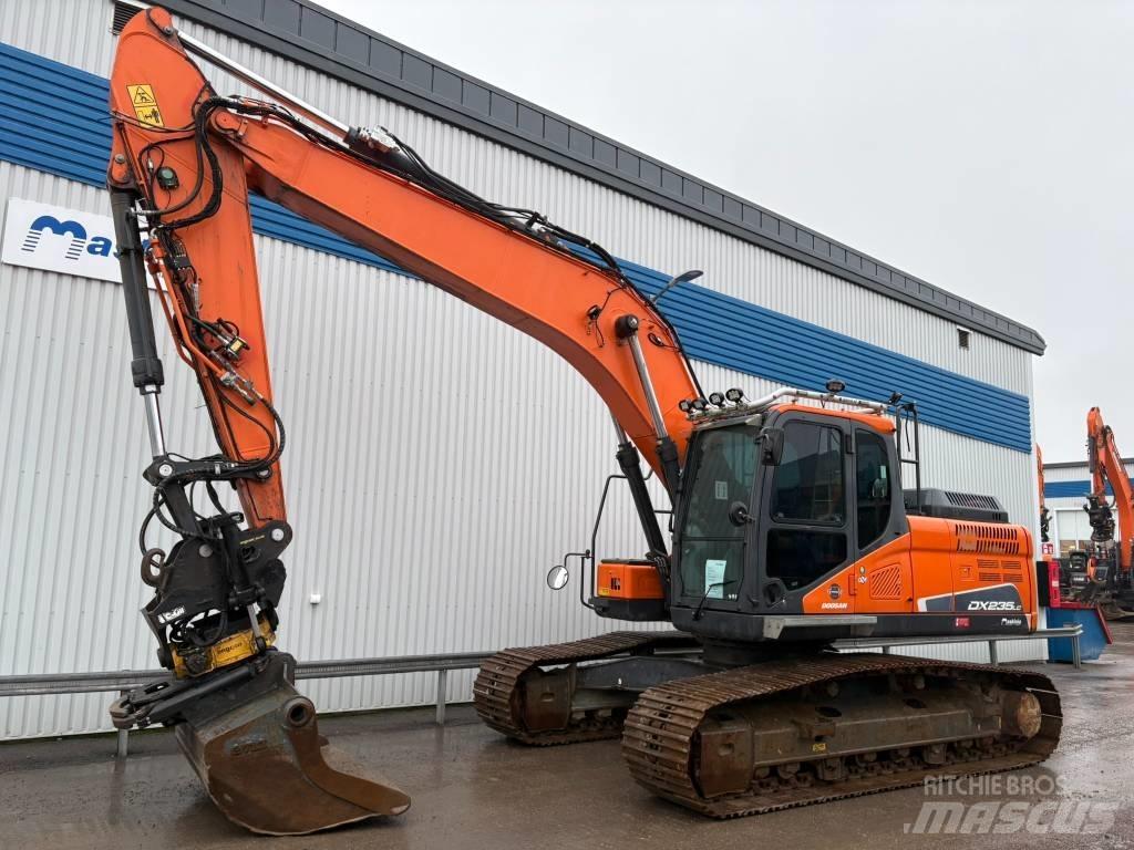 Doosan DX235LC-5 Escavadoras de rastos