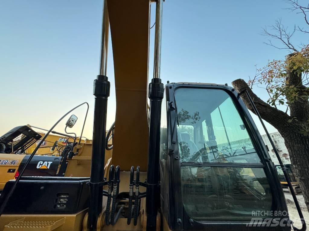 CAT 320D2L Escavadoras de rastos