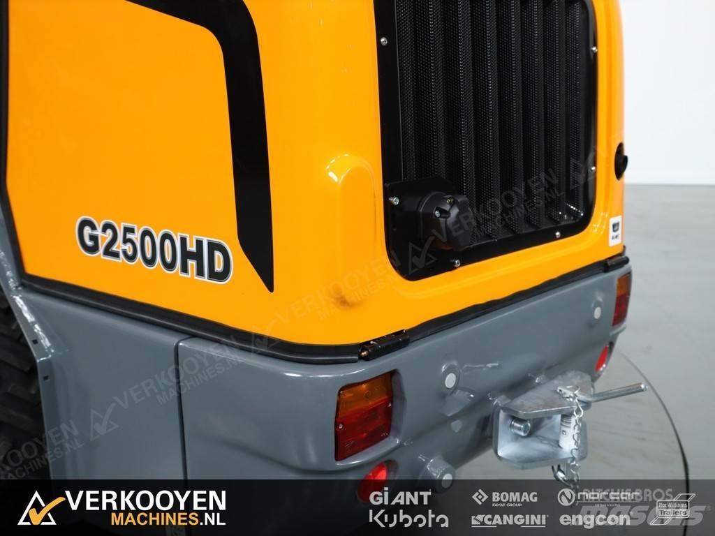 GiANT G2500 HD Pás carregadoras de rodas