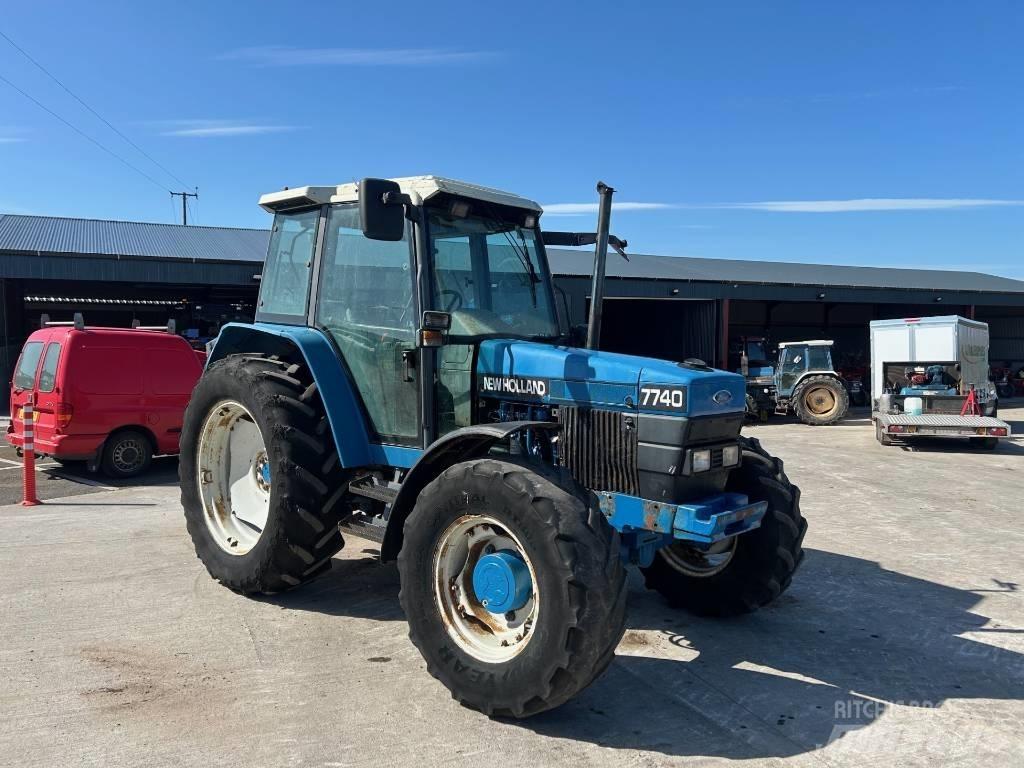 New Holland 7740 Tratores Agrícolas usados