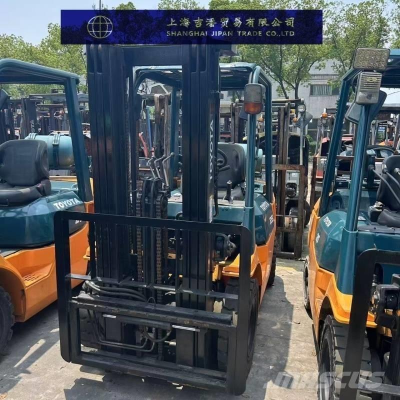 Toyota 7 FGU 25 Empilhadores Diesel