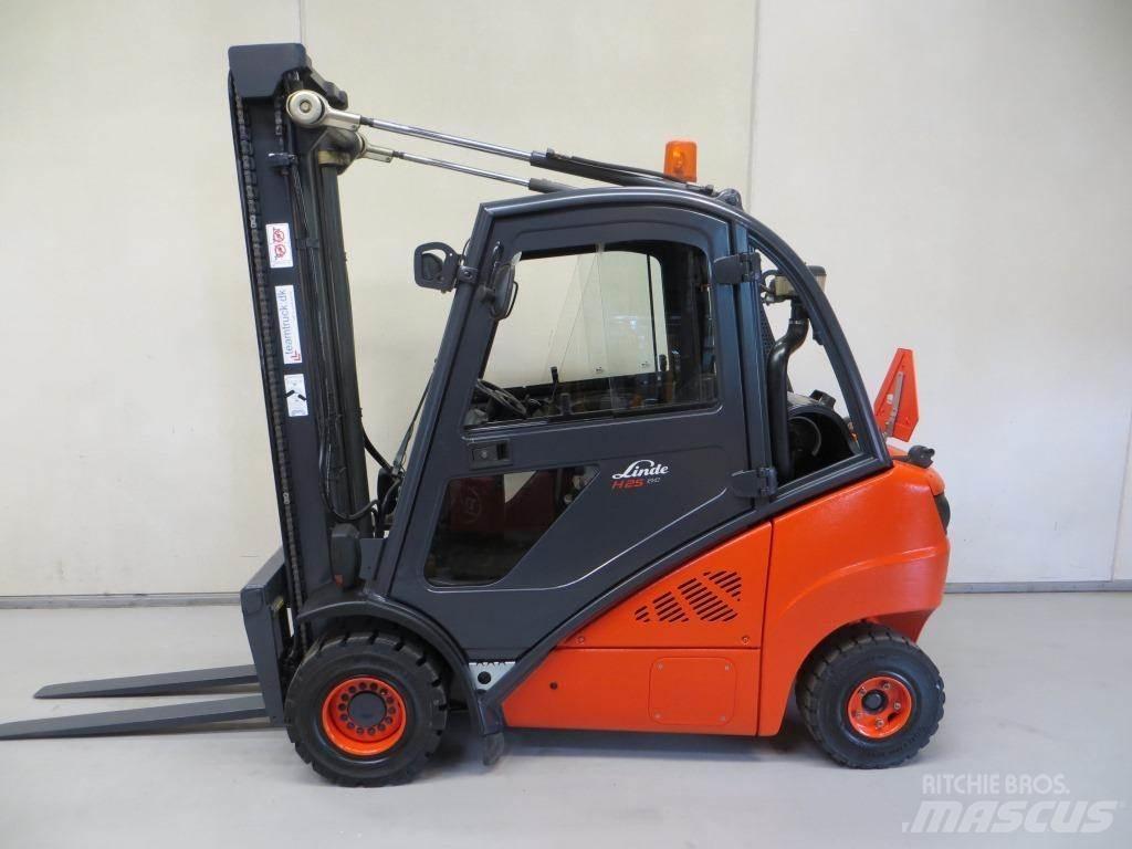 Linde H25T Empilhadores a gás