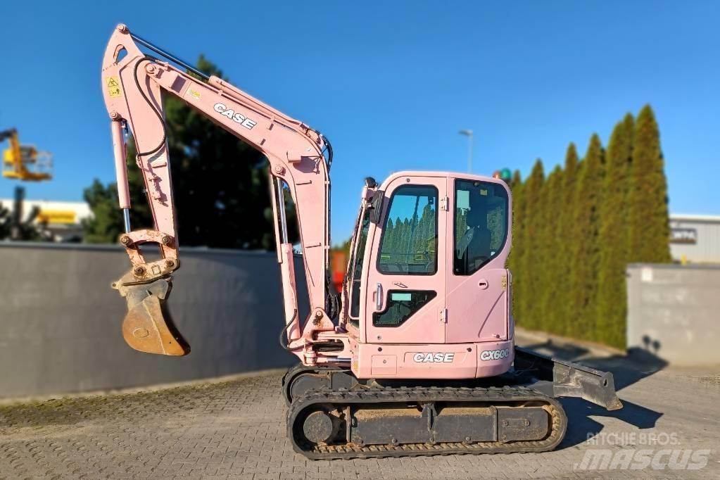 CASE CX 60 C Escavadoras Midi 7t - 12t