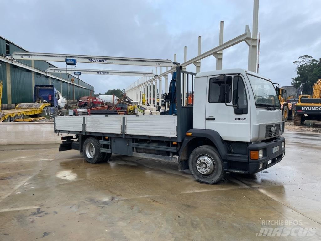 MAN 15.224 Camiões estrado/caixa aberta