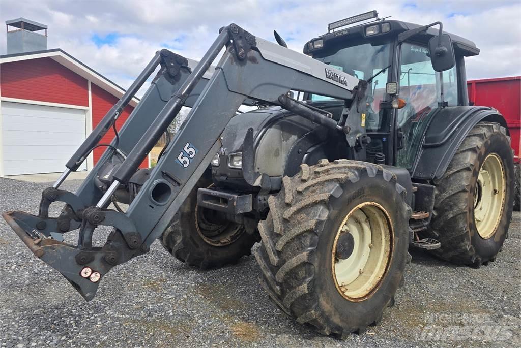 Valtra N141 HiTech Tratores Agrícolas usados