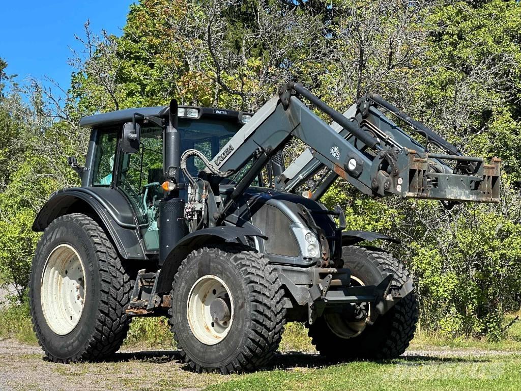 Valtra N 123 H5 Tratores Agrícolas usados