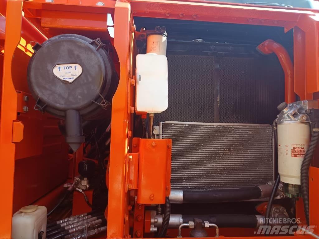 Doosan DX150 LC Escavadoras de rastos