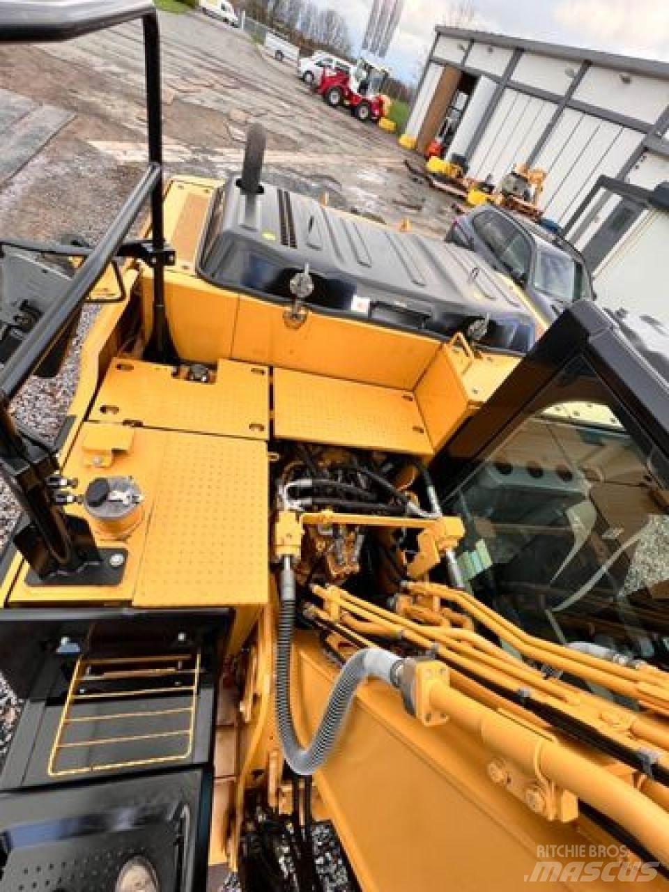 CAT 318EL + HS21 Escavadoras de rastos