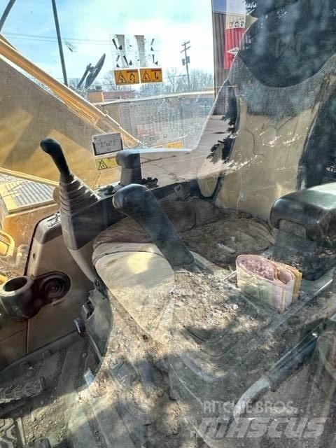 CAT 320 C L Escavadoras de rastos