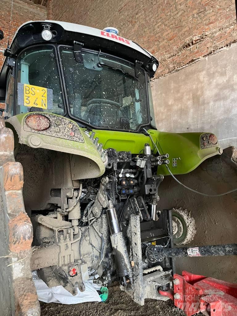CLAAS Arion 460 Tratores Agrícolas usados